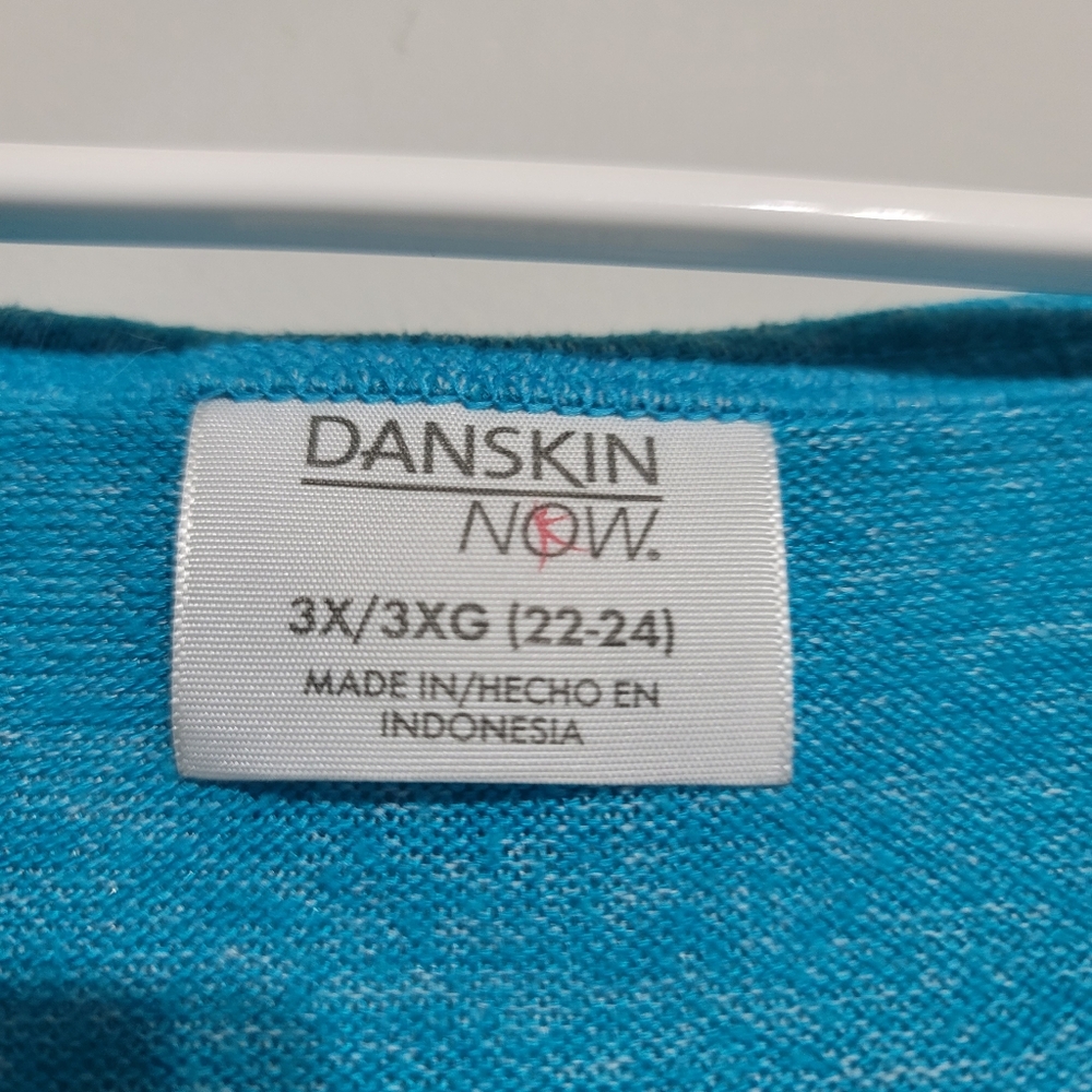 Danskin Plus Top Shirt Size 3X Aqua Blue Athletic Athleisure Stretchy Workout - Picture 3 of 3